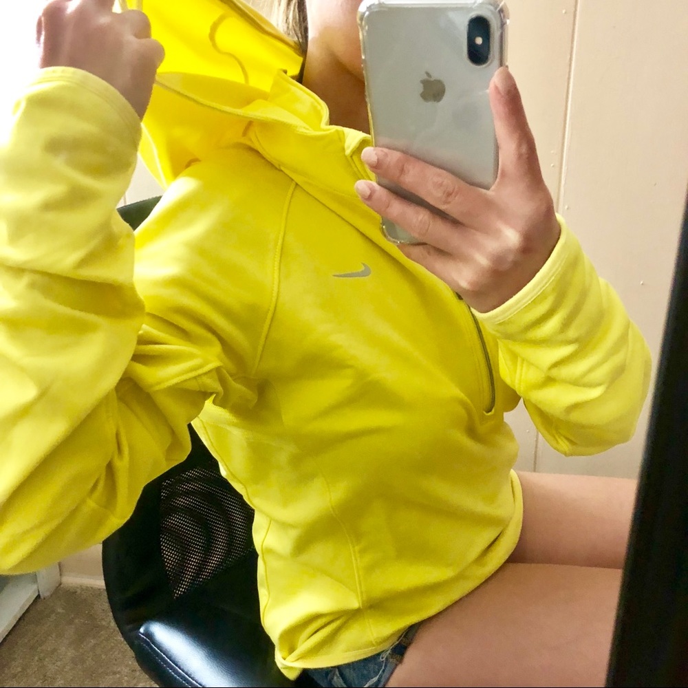 🚫SOLD🚫 Nike Dri-fit Thermal Jacket - Picture 2 of 8